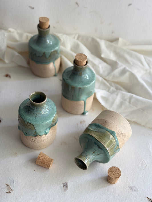 Apothecary Oil Bottle- Mottled Green
