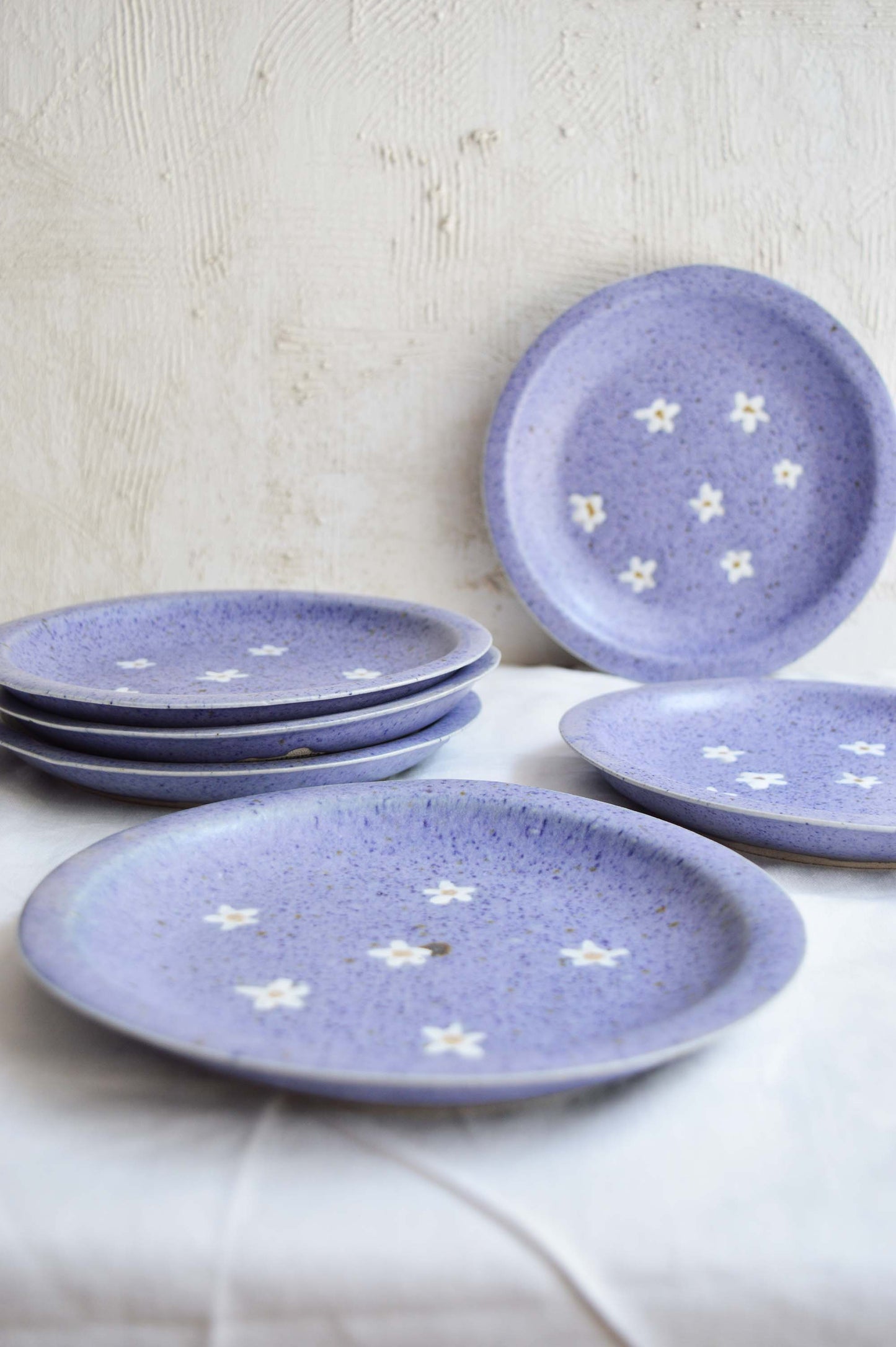Quarter Plate 7.5"- Daisy- Set of 2