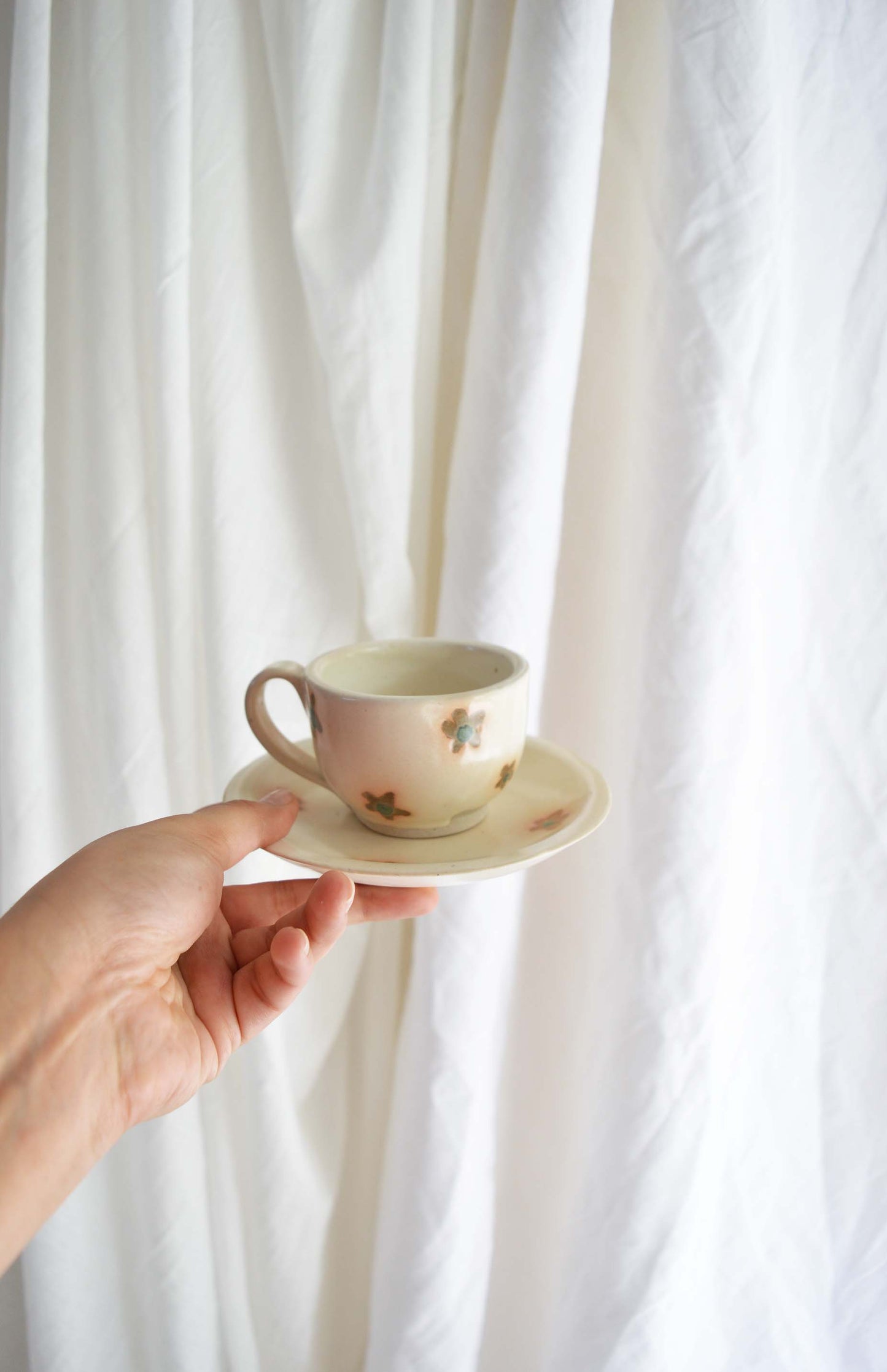 Teacup and Saucer- Orange Daisy- Set of 4