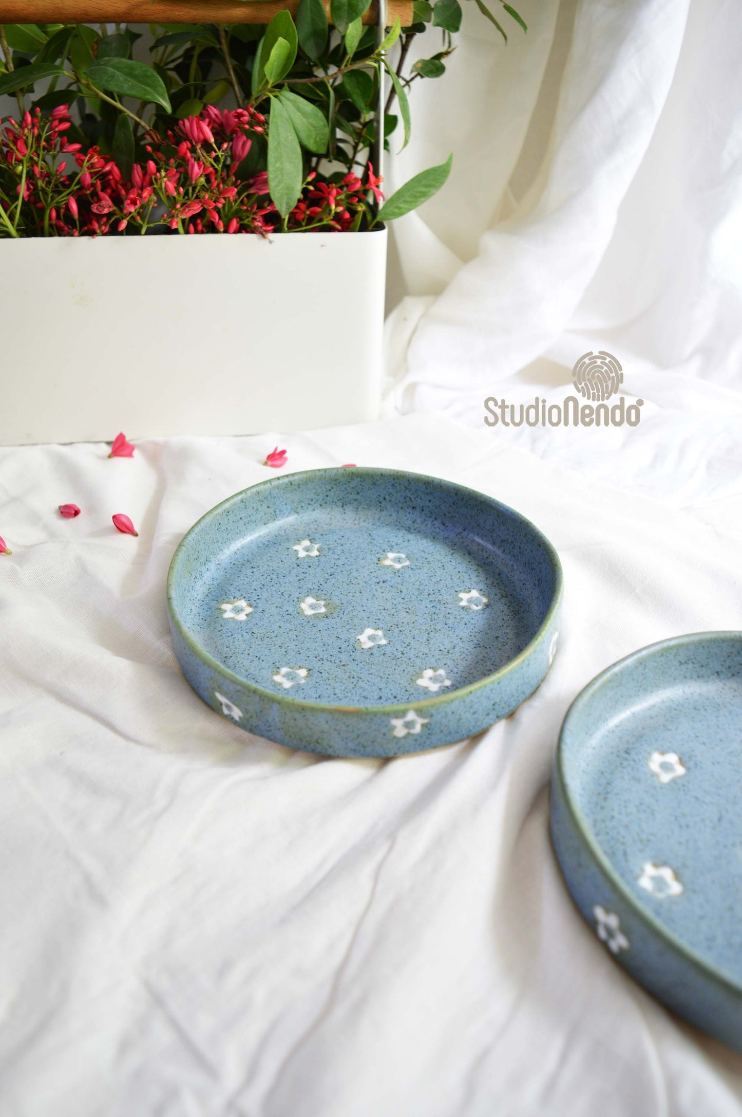 Cake Plate- Matt Blue Daisy