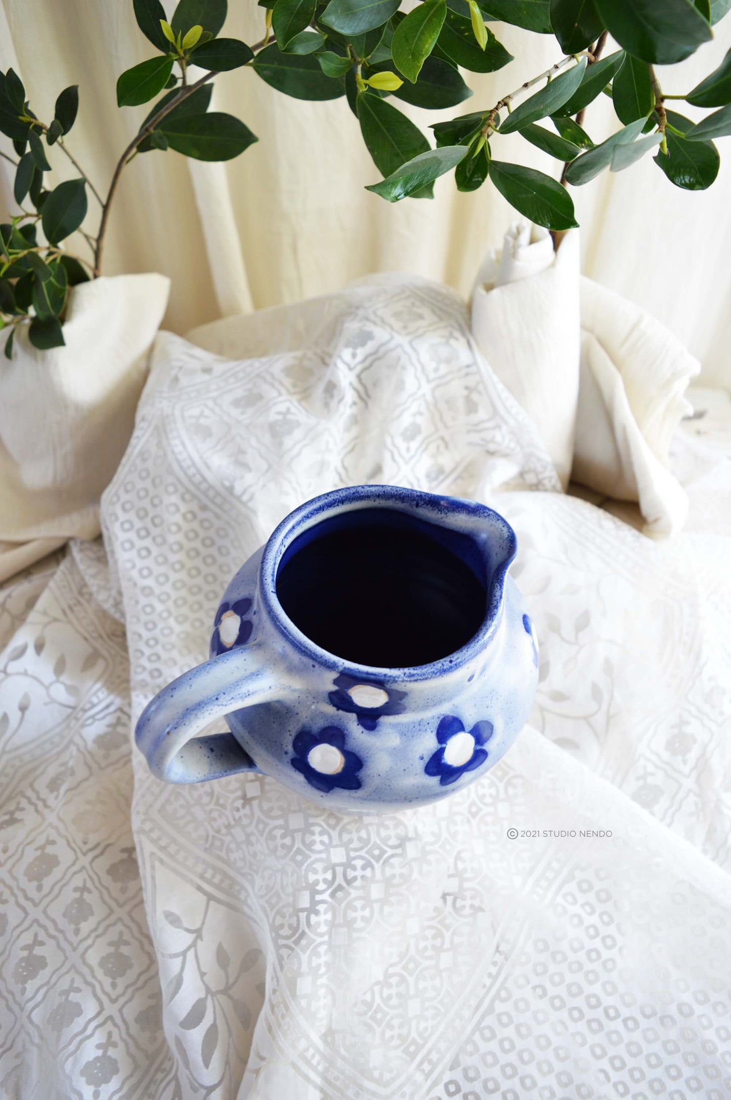 JUG- 1 LITRE- POLKA