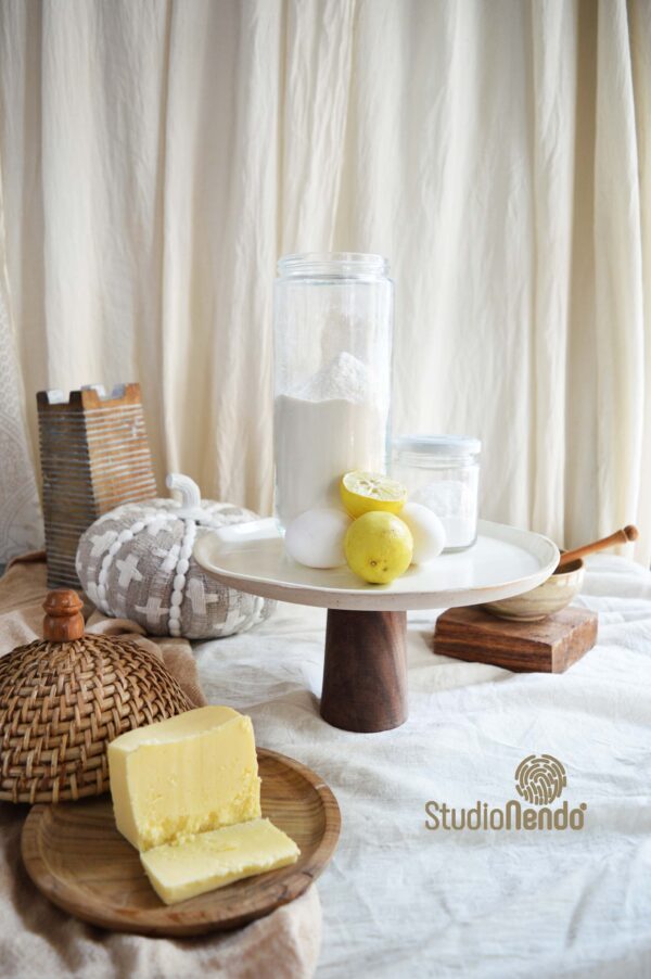 CAKE STAND- CREAM