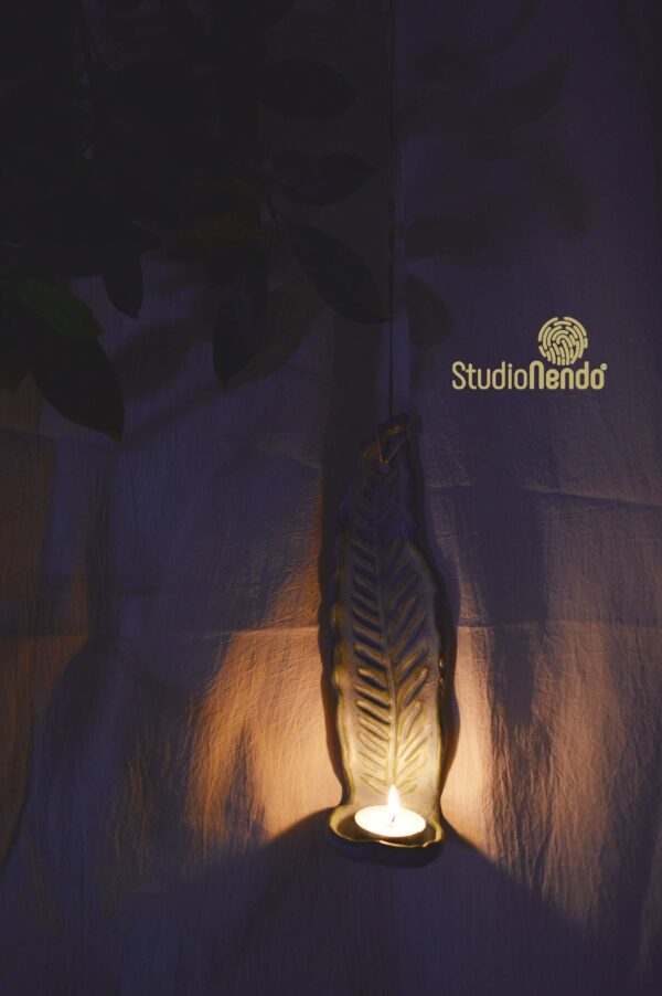 TEALIGHT WALL HOLDER- MATT BLUE