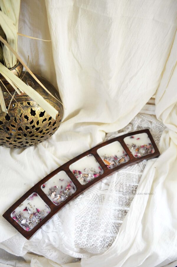 CURVED WOODEN TRAY- MULTIPLE WICK CANDLE