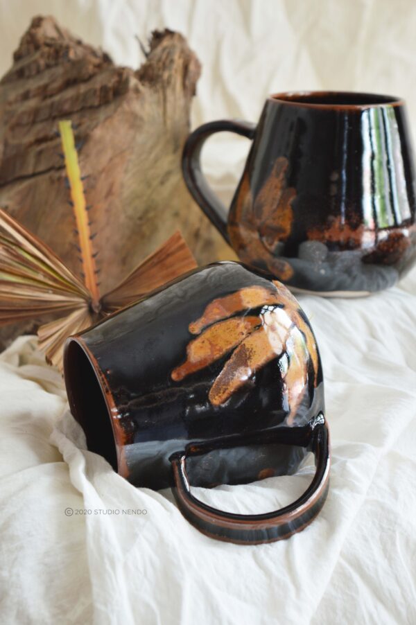 TENMOKU BELLY MUG- BRUSHWORK