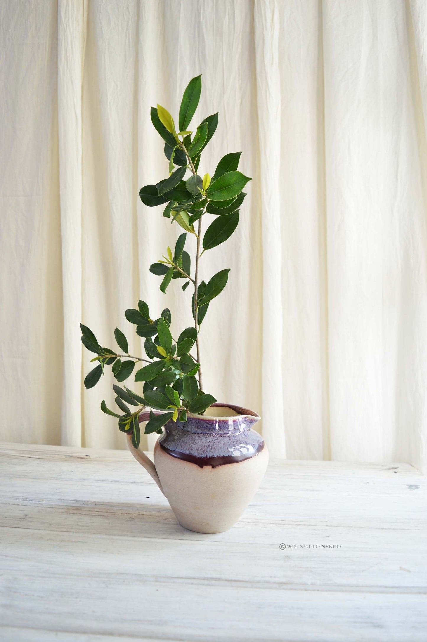 JUG- 1 LITRE- RUBY