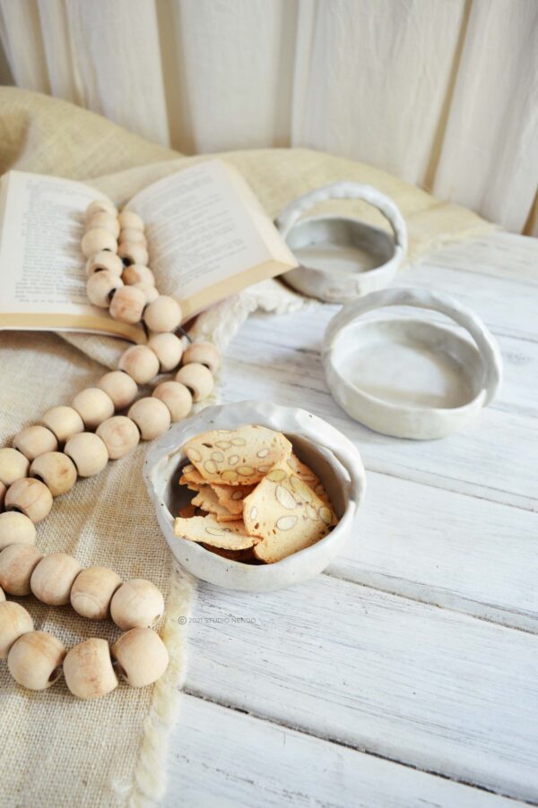 CERAMIC BASKETS- OATMEAL