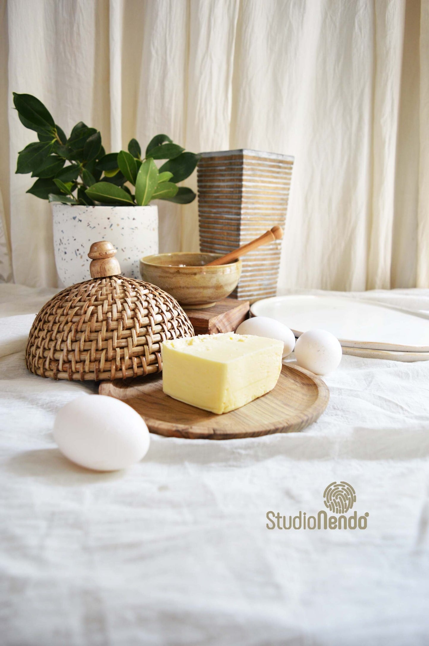 BUTTER CLOCHE