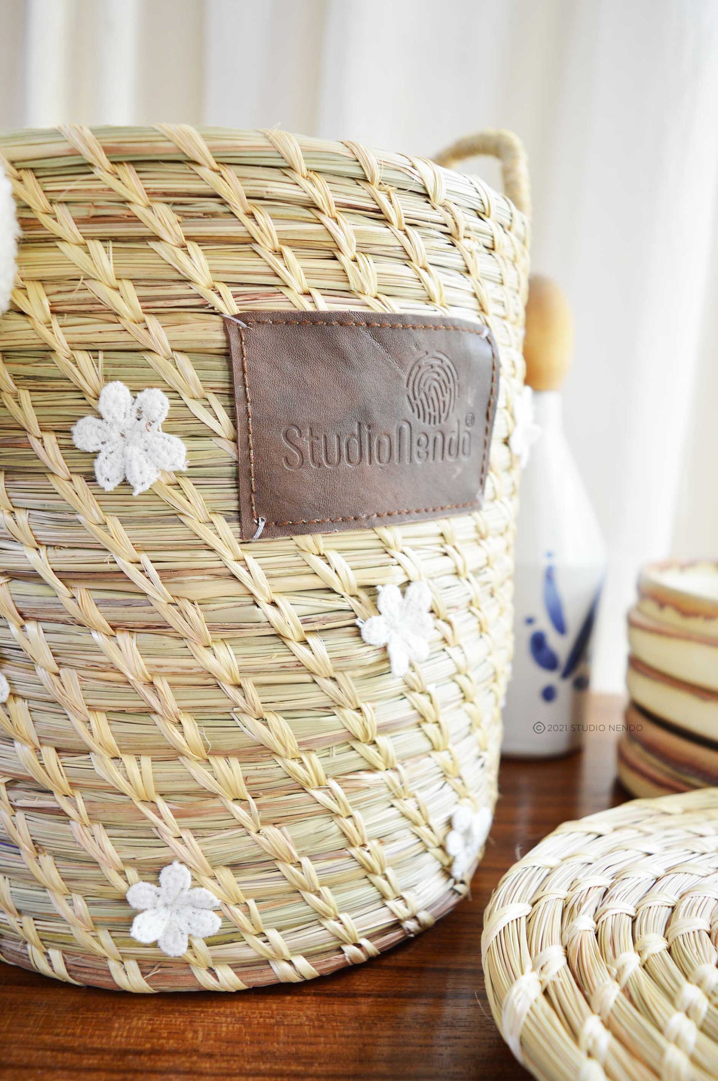 Moonj Grass Lidded Storage Basket- White Jasmine