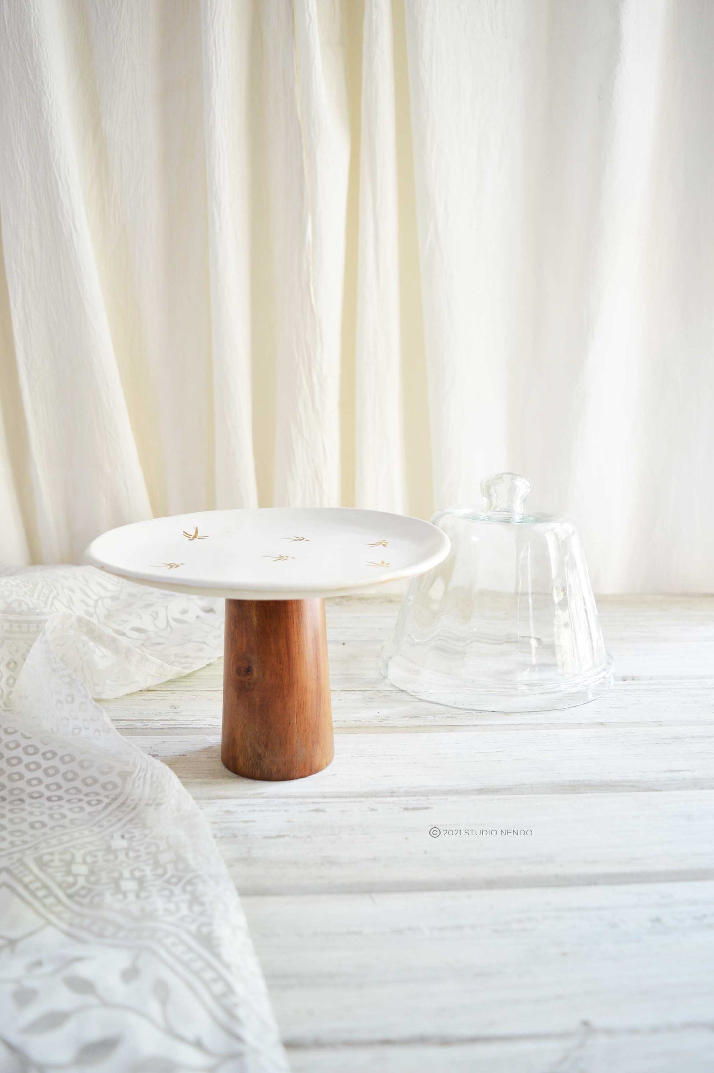 CAKE STAND WITH GLASS CLOCHE- GOLDEN DRAGONFLY