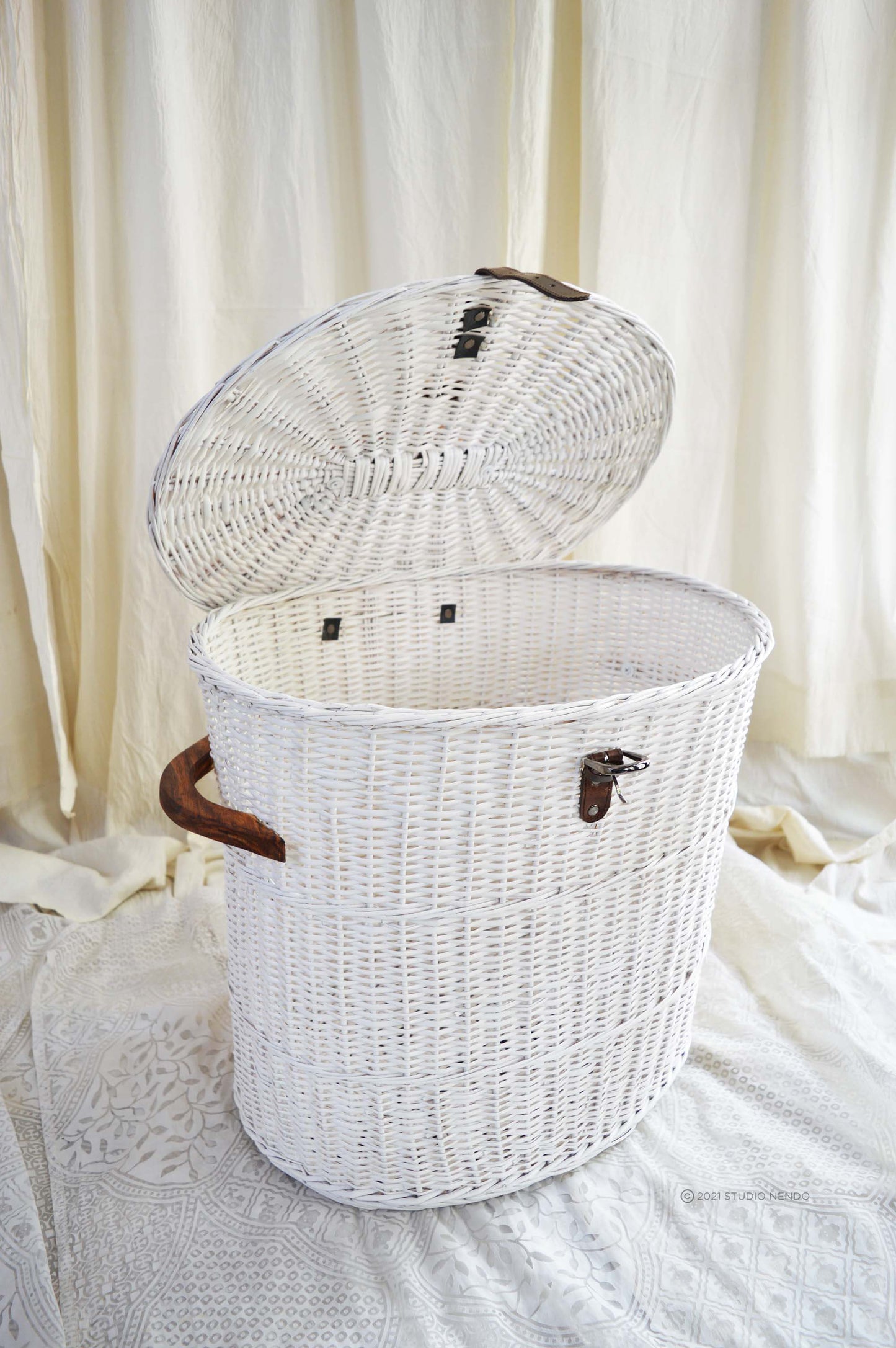 White Wicker Oval Laundry Basket with Wooden Handles