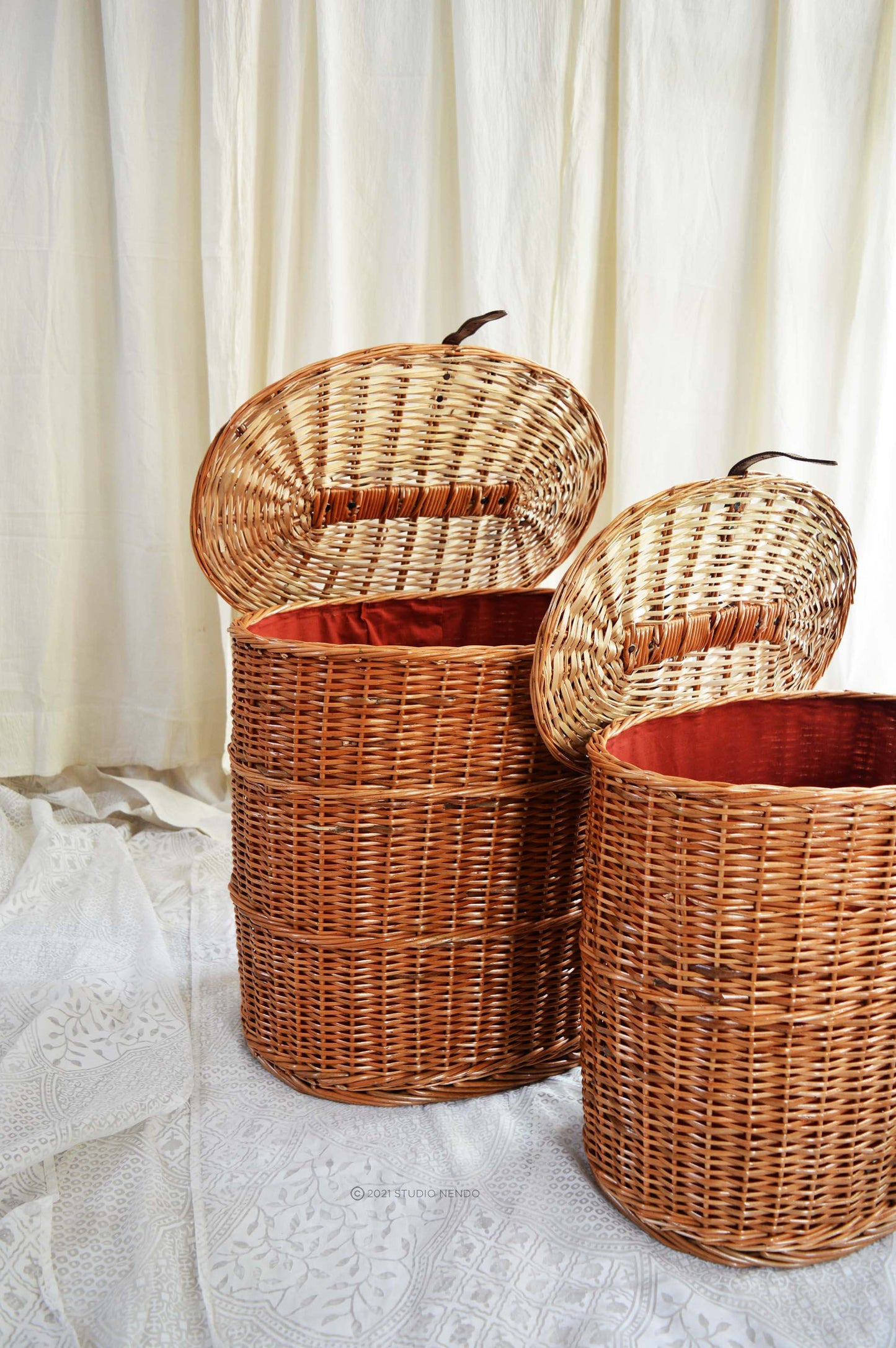 Natural Wicker Oval Laundry Basket- Medium- Scarlet