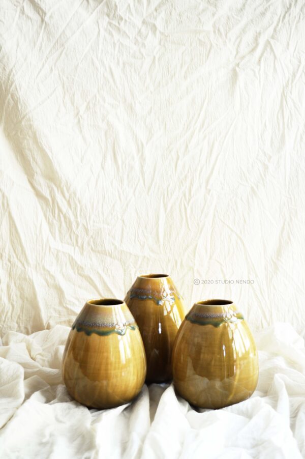 EGG VASE- SMALL