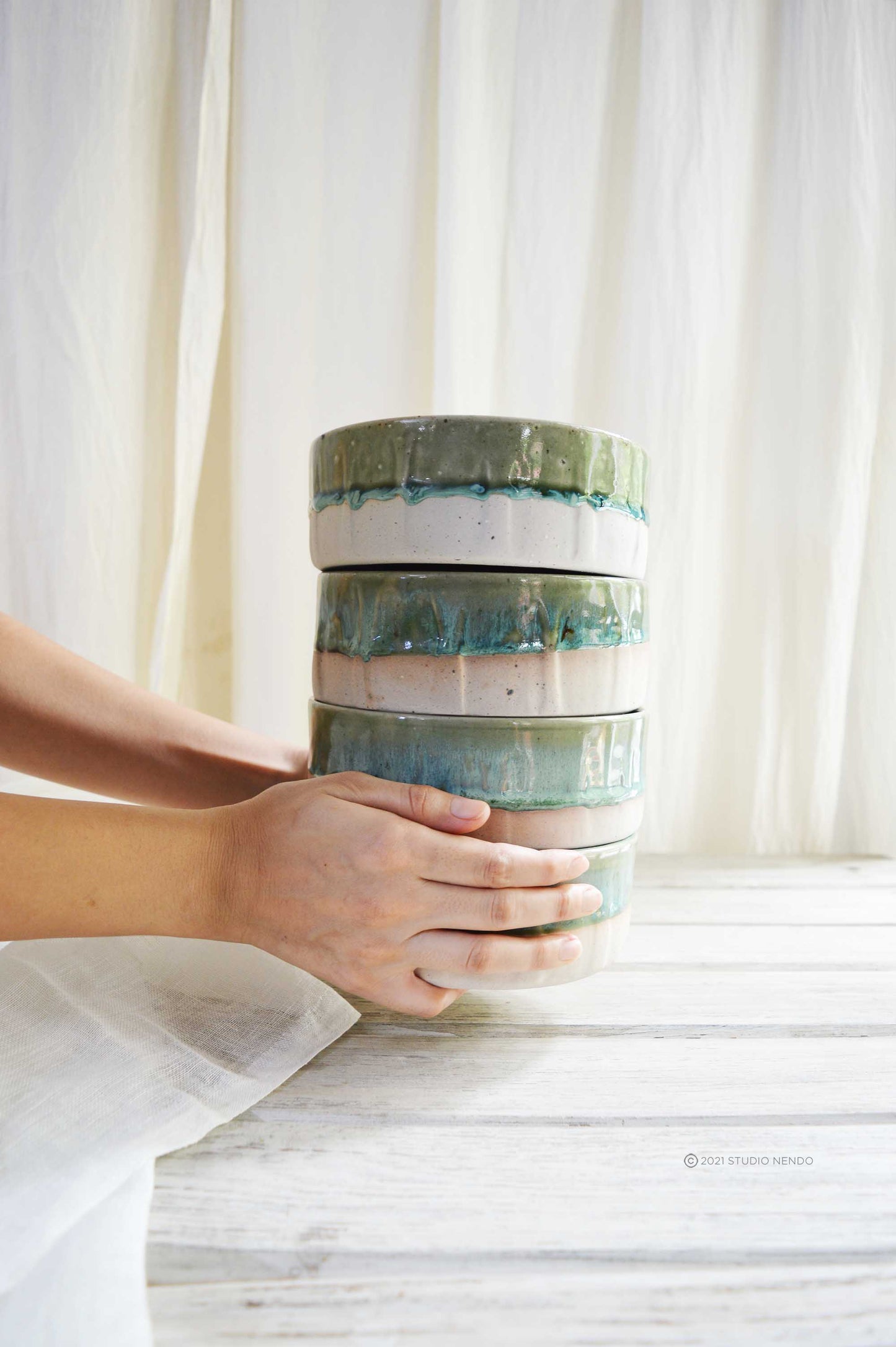 FACETED SERVING BOWLS- MOTTLED GREEN