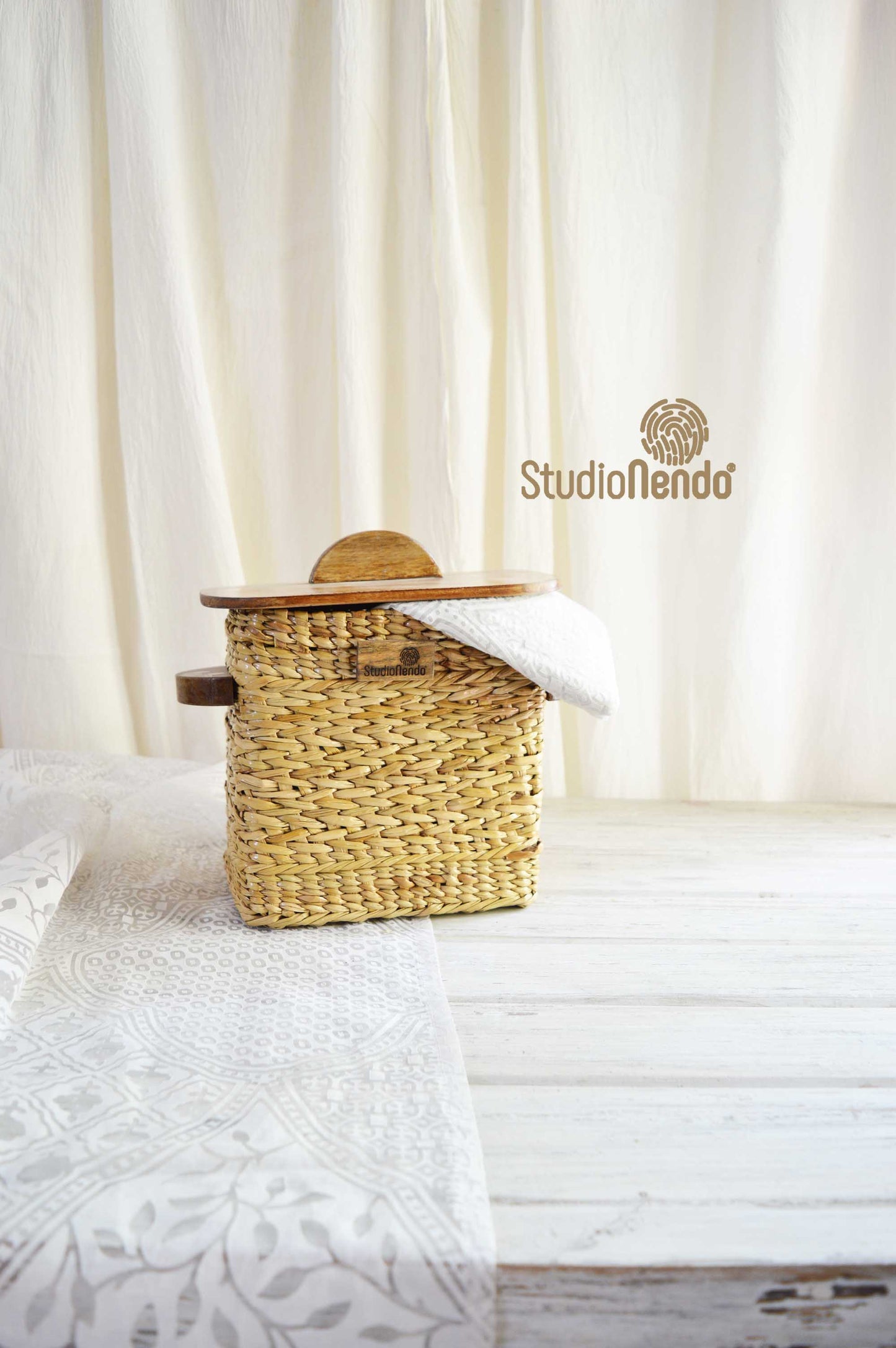 Sea Grass Lidded Bread Box