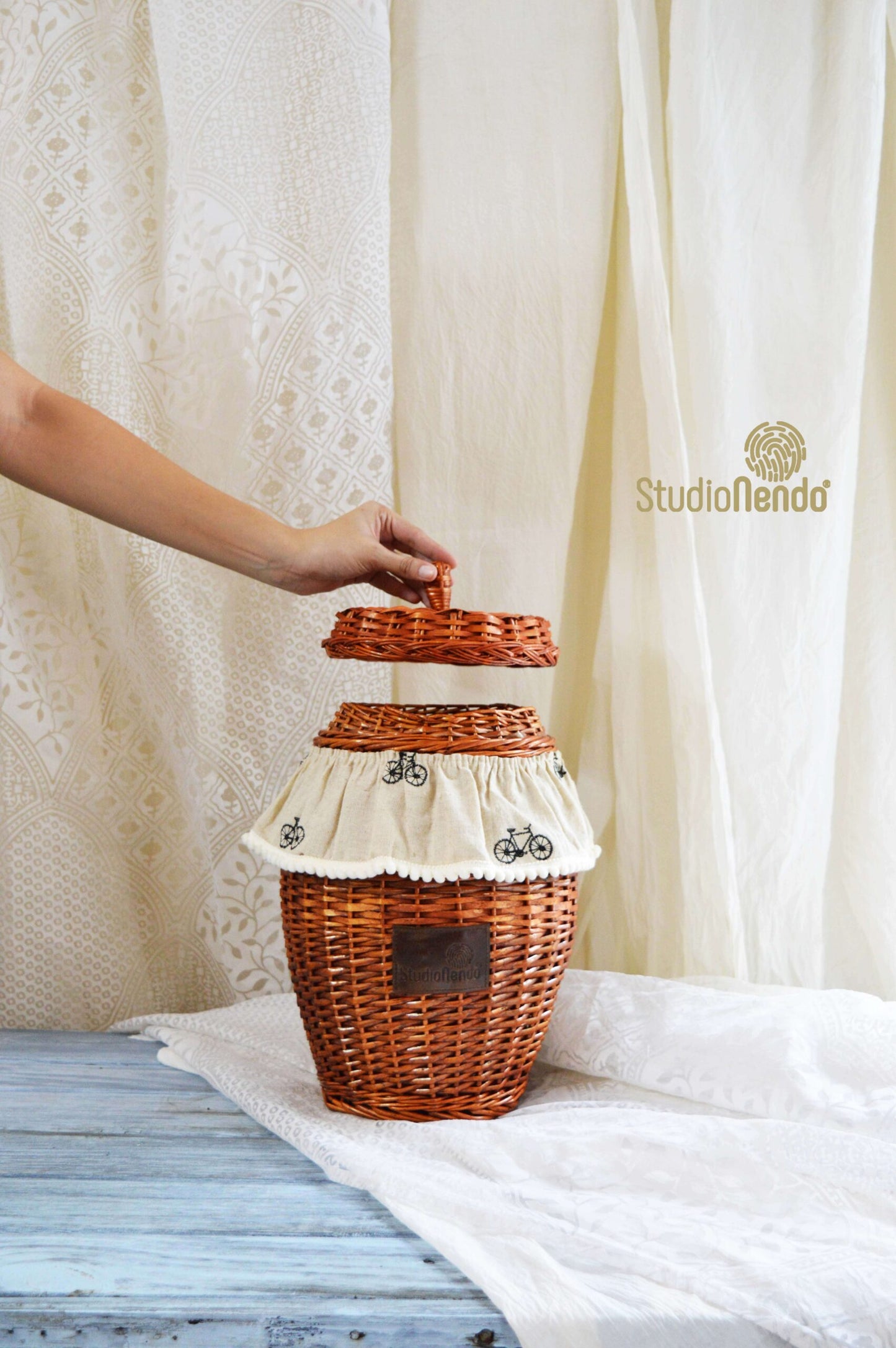 Kashmiri Wicker Lidded Storage Basket- Red Mahogany