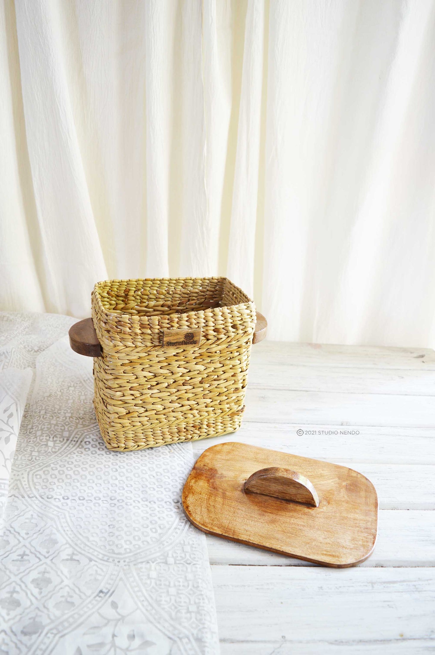 Sea Grass Lidded Bread Box