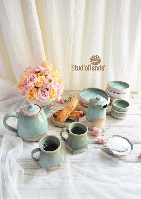 TEACUPS- SET OF 2- MOTTLED GREEN- SECONDS