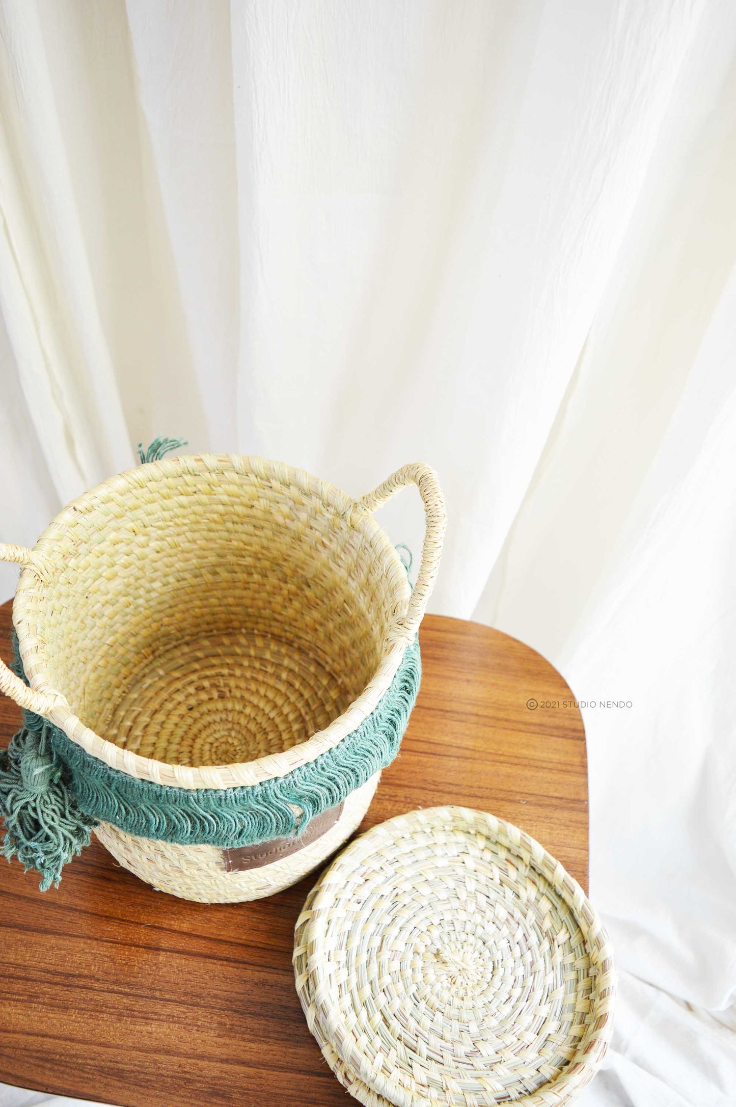 Moonj Grass Lidded Storage Basket- Amazon Green