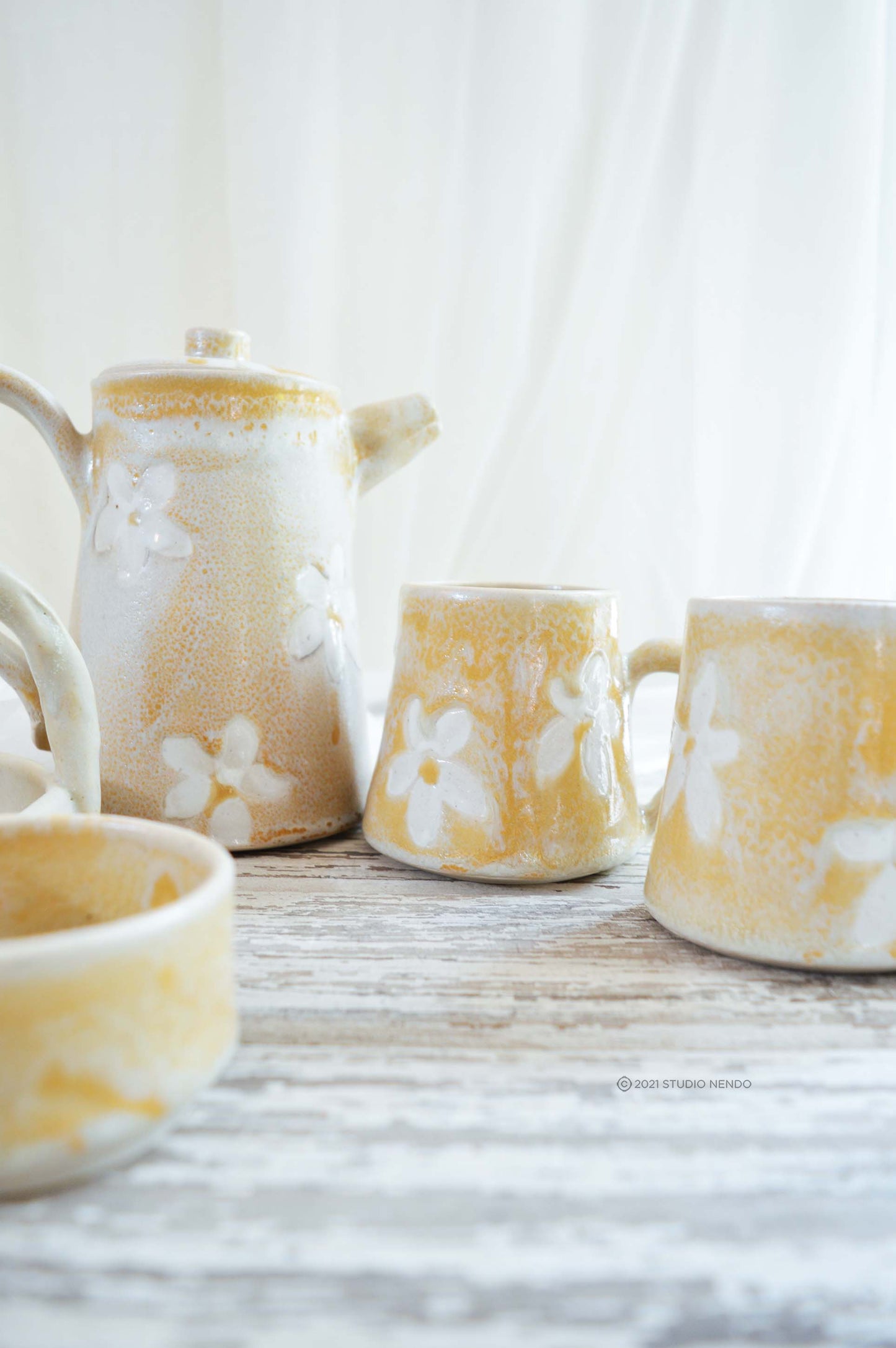 Couples Teaset- Daisy- Textrured Light Mustard