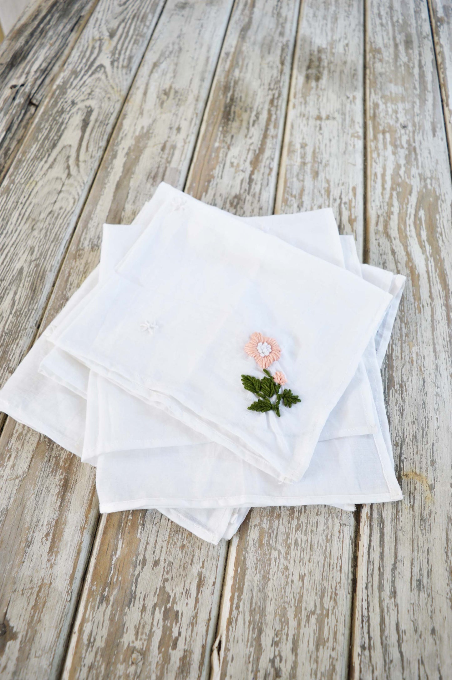 Hand Embroidered Mulmul Napkin Set- Aboli