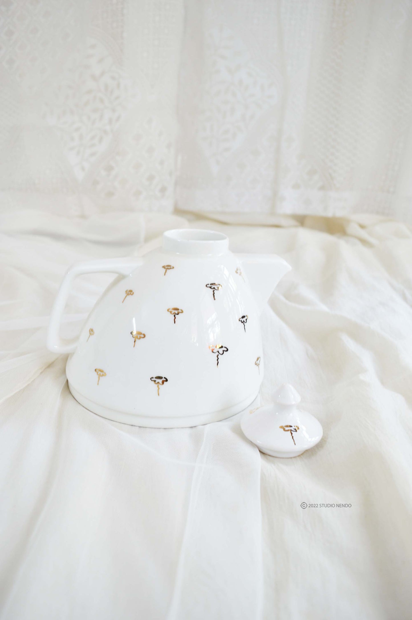 Hand Painted Series- Teapot- Golden Daisy
