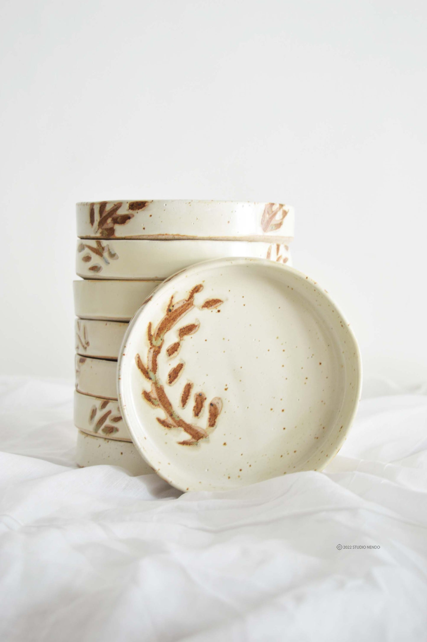 Cake Plate- Cream with Leaf Motif- Set of 2
