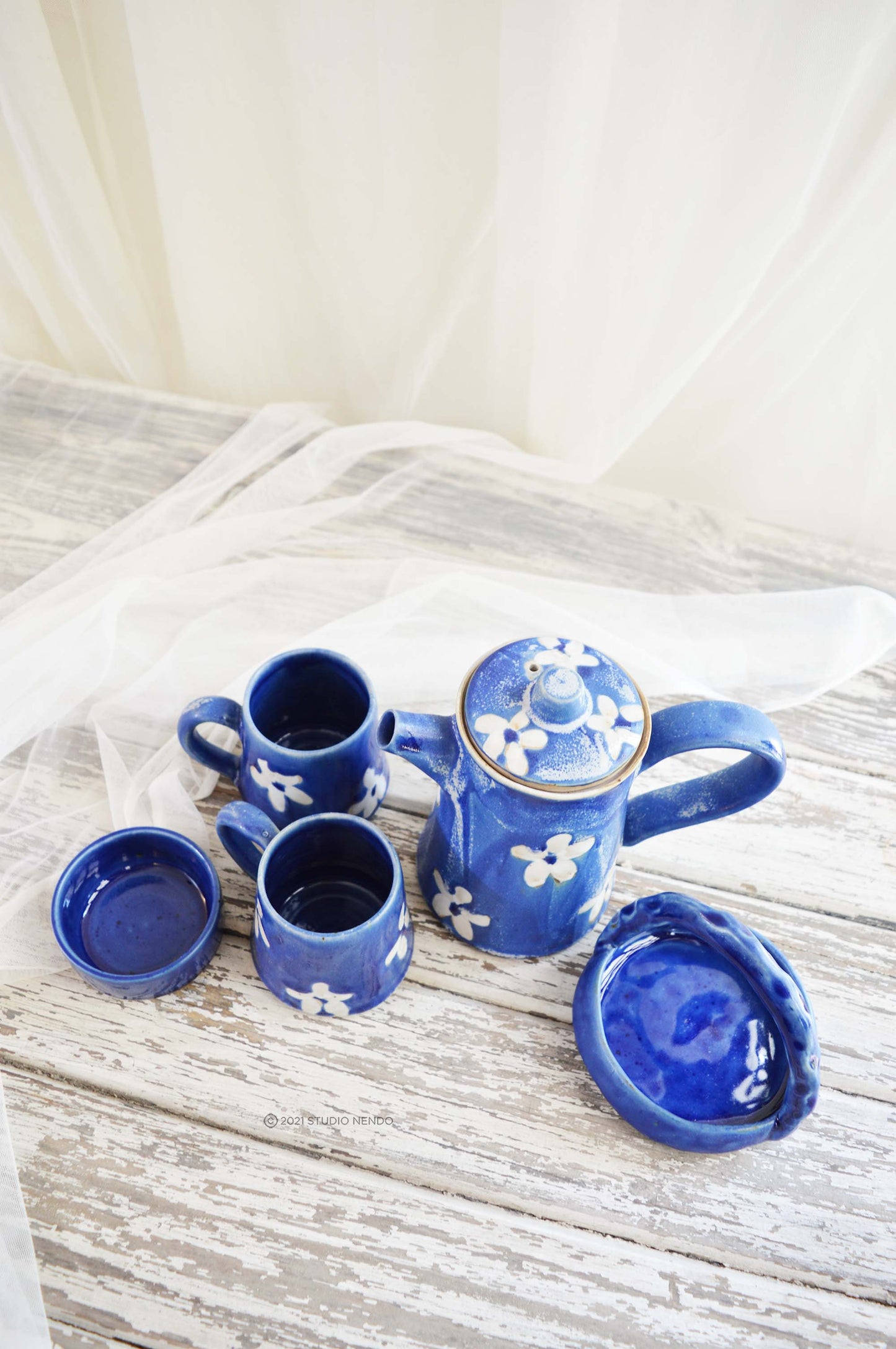 Couples Teaset- Daisy- Textured Cobalt