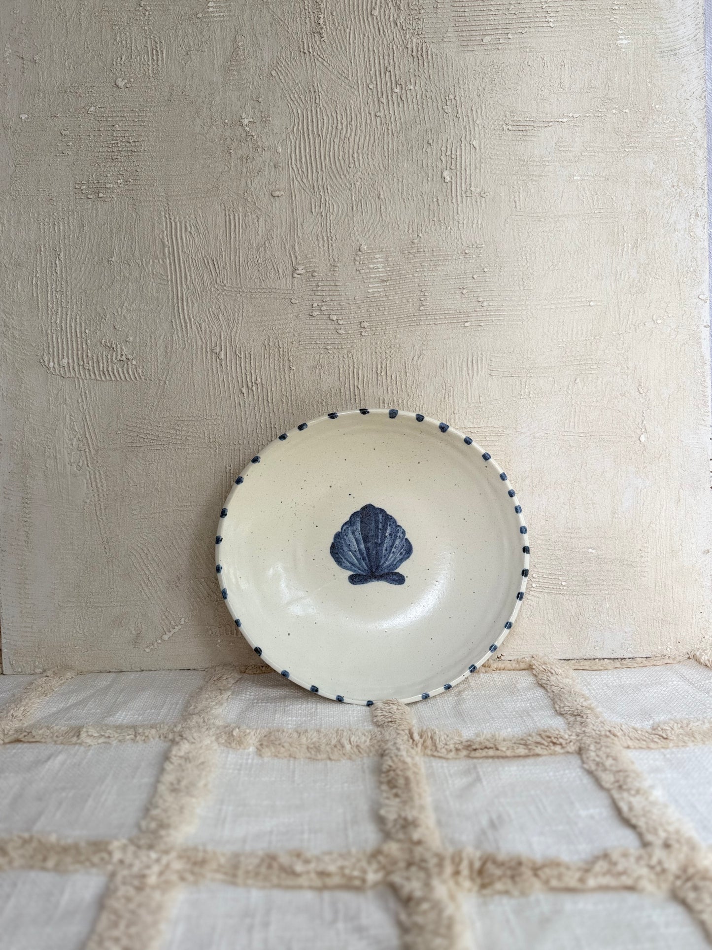 Serving Bowl/ Dinner Bowl- Seashell