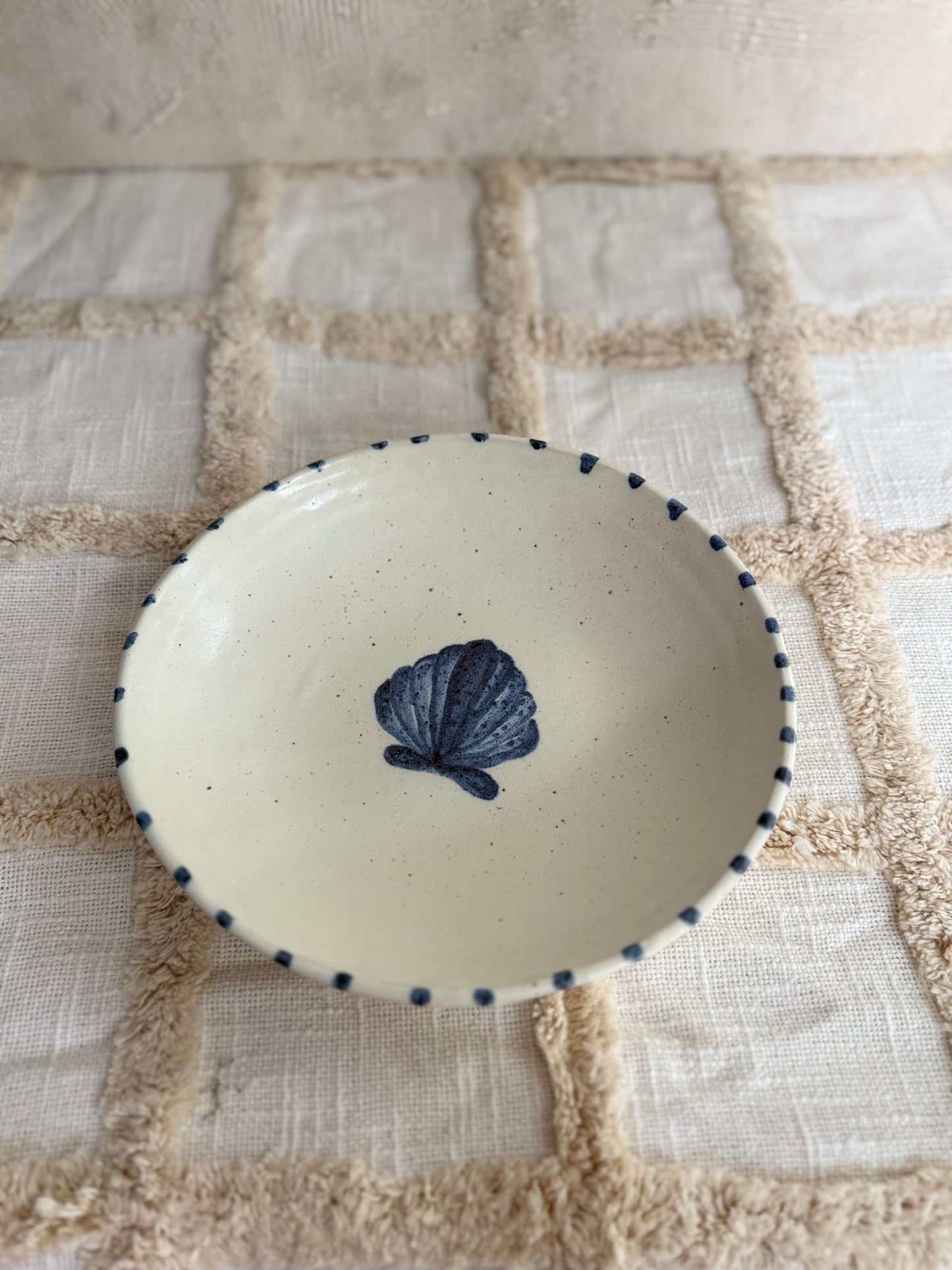 Serving Bowl/ Dinner Bowl- Seashell