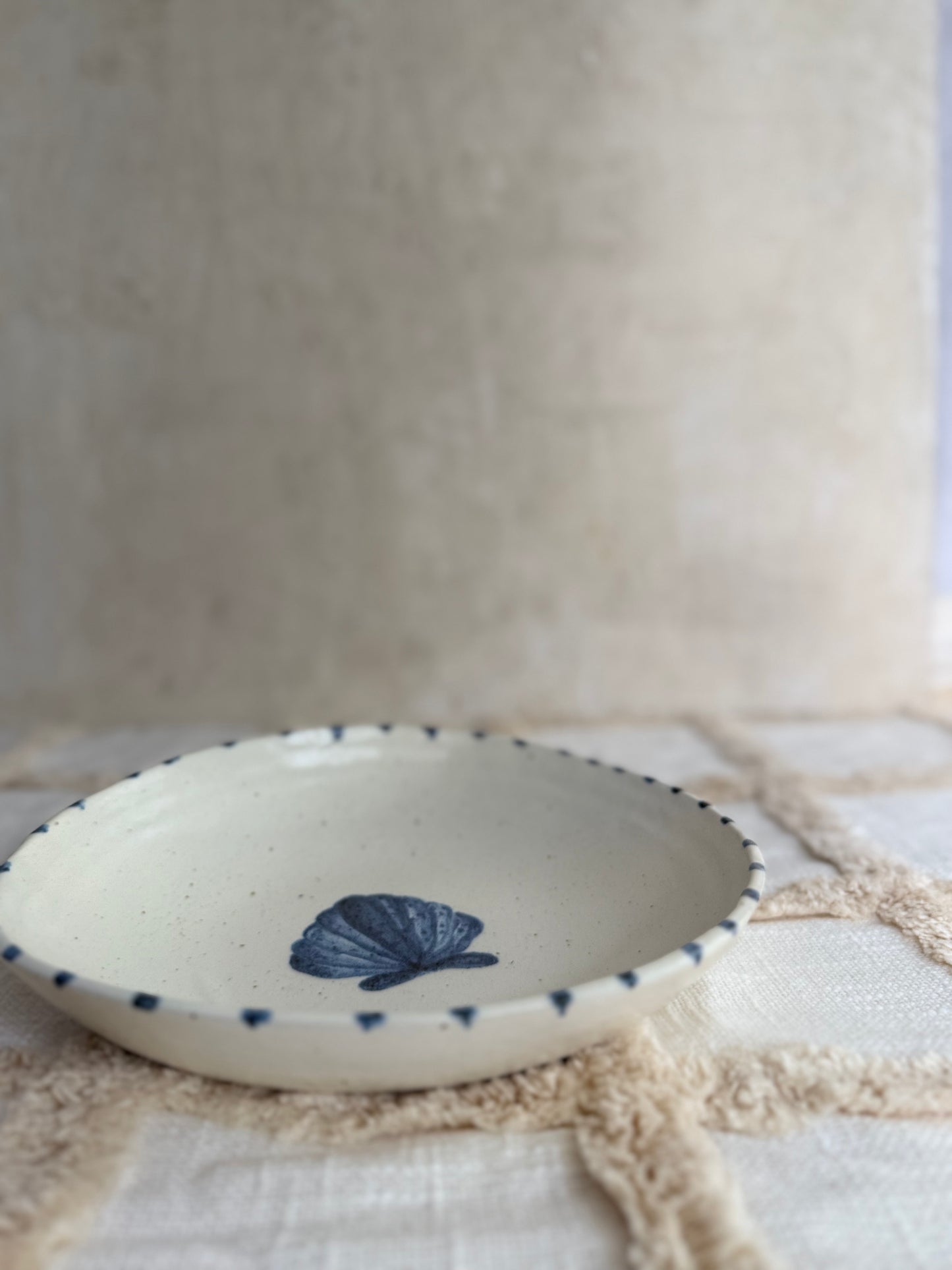 Serving Bowl/ Dinner Bowl- Seashell