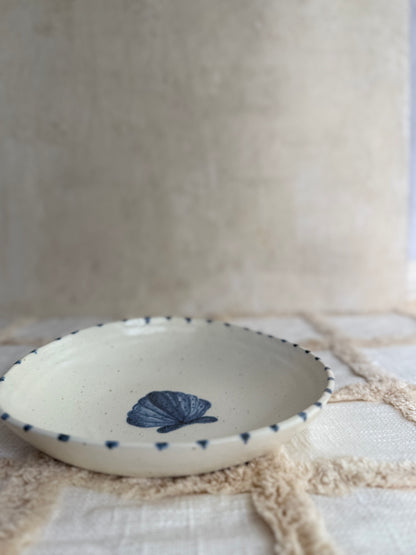 Serving Bowl/ Dinner Bowl- Seashell