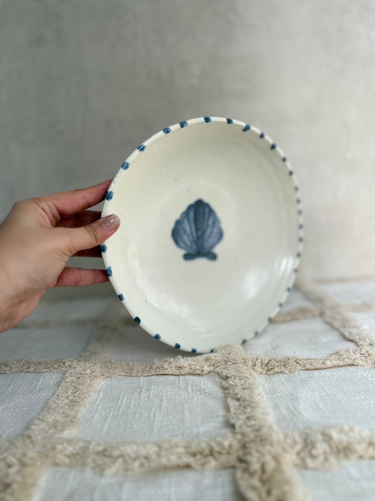 Serving Bowl/ Dinner Bowl- Seashell