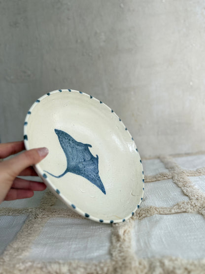 Serving Bowl/ Dinner Bowl- Mantaray