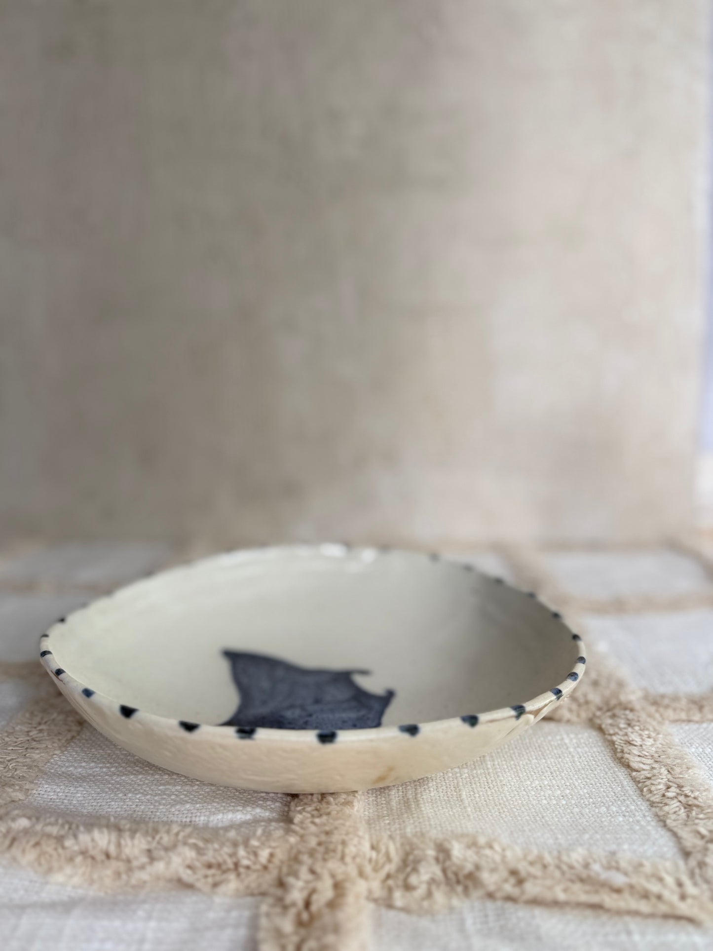 Serving Bowl/ Dinner Bowl- Mantaray