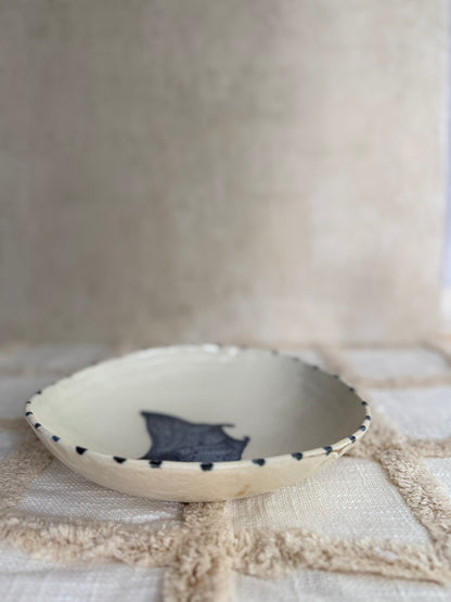 Serving Bowl/ Dinner Bowl- Mantaray