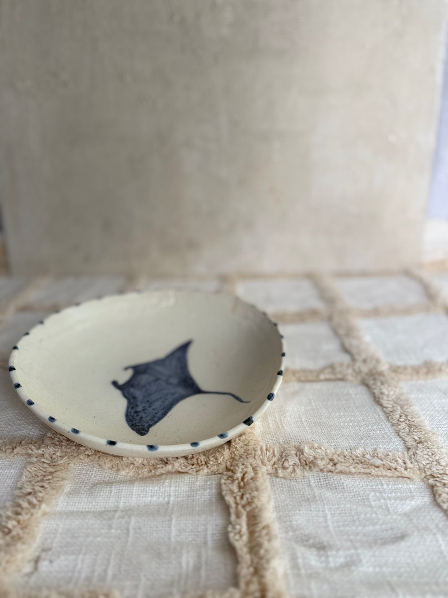 Serving Bowl/ Dinner Bowl- Mantaray