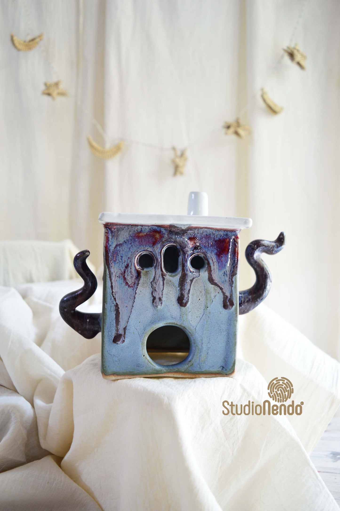 DIMITRI- MONSTER TEALIGHT HOUSE