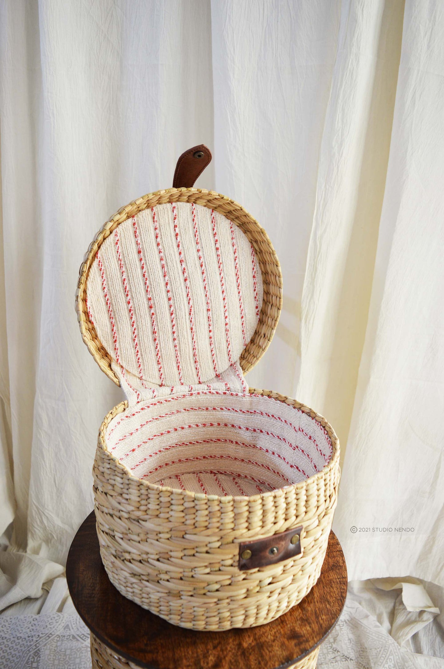 Sea Grass Storage Vanity Basket- Round