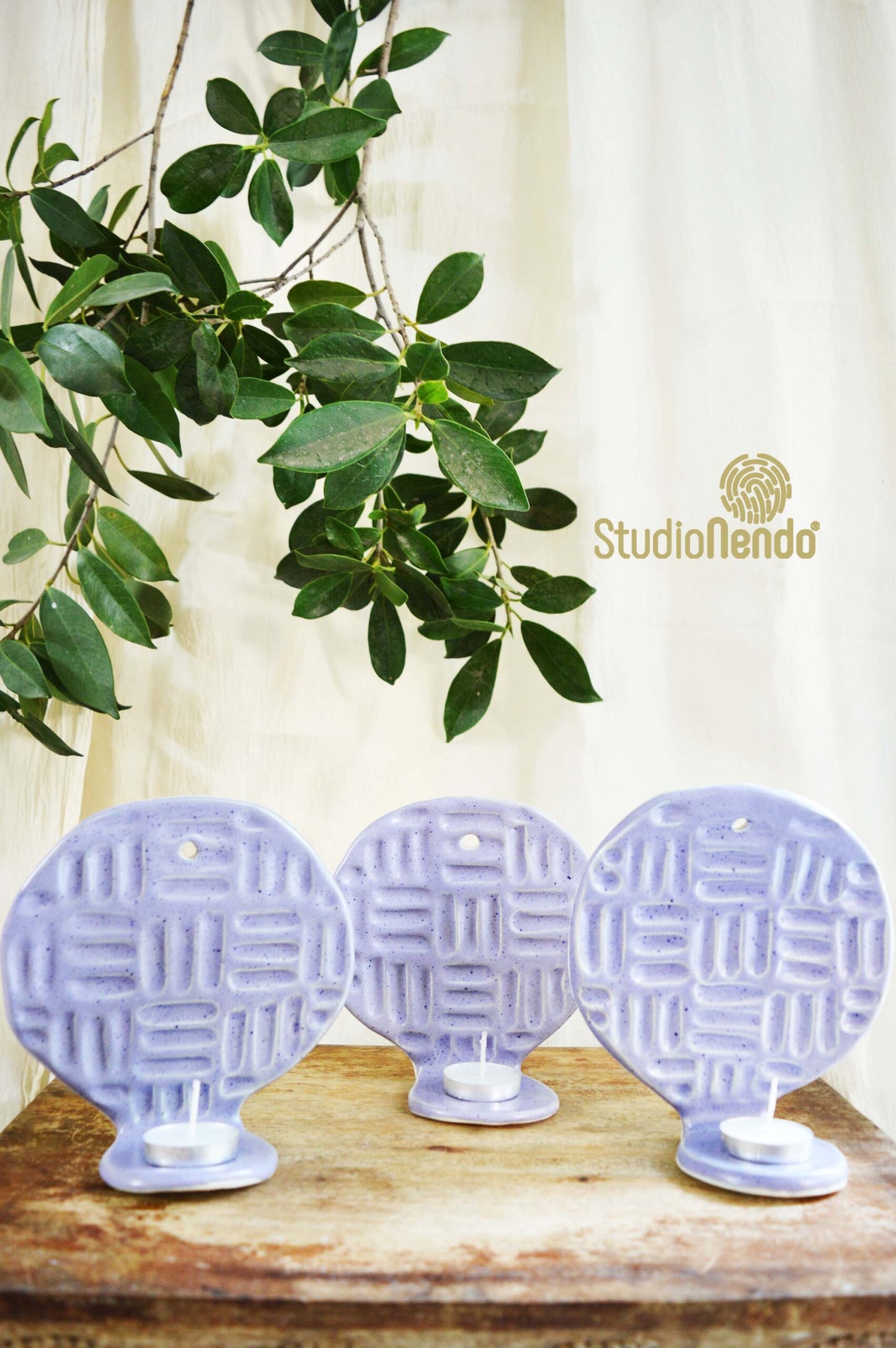 TEALIGHT WALL HOLDER- LILAC