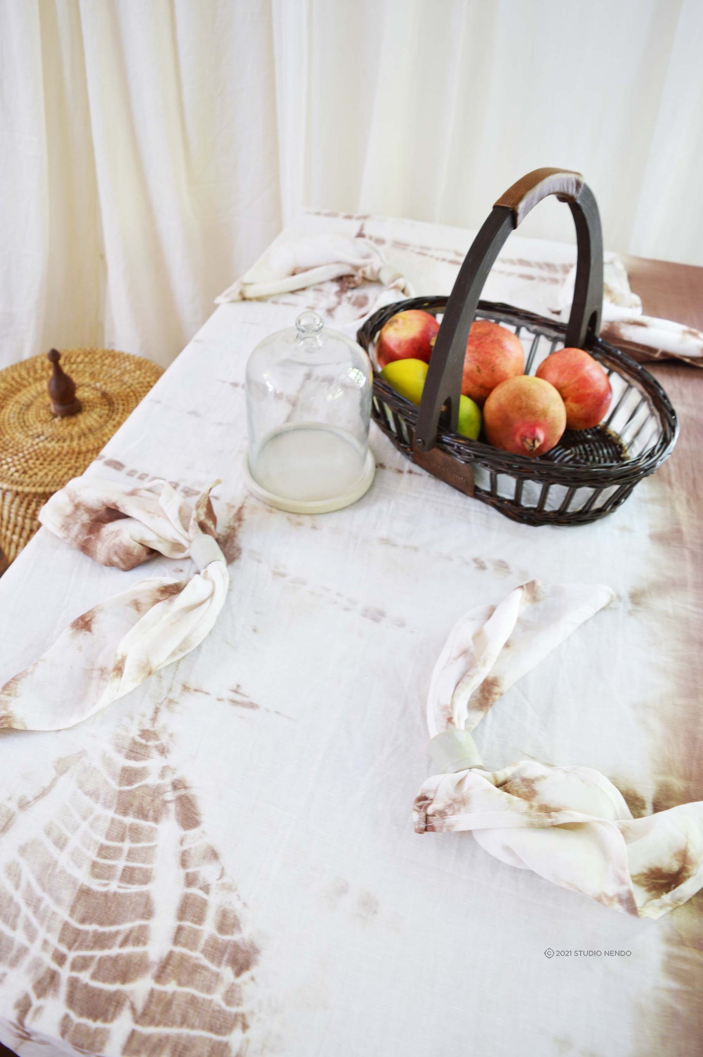 Linen Table Cloth & Napkin Set- Tie & Dye- Cocoa