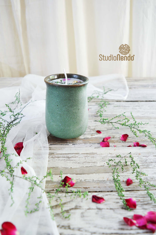 Festive Tumbler Candle- Amazon Green- Long Burning